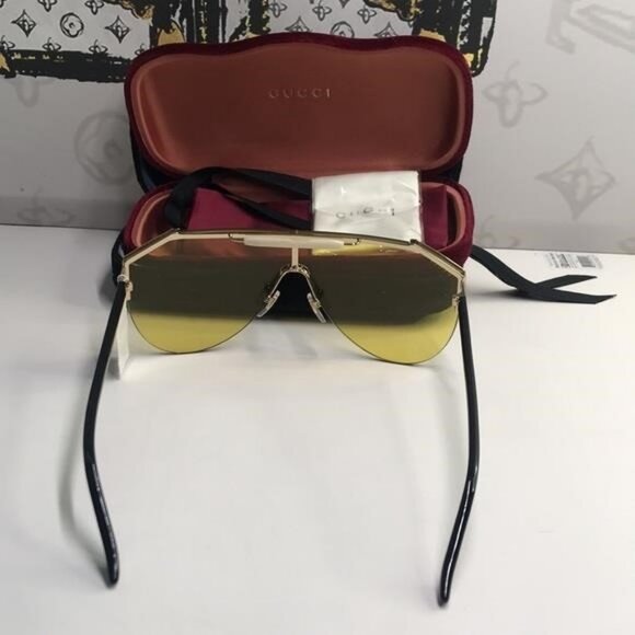 New Authentic Gucci Yellow Lens Sunglasses GG0584s 004\
